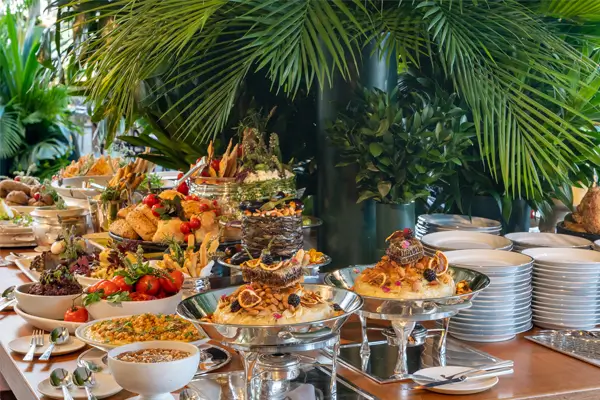 Buffets Sustentáveis: Delícias Orgânicas para um Casamento dos Sonhos e Feliz