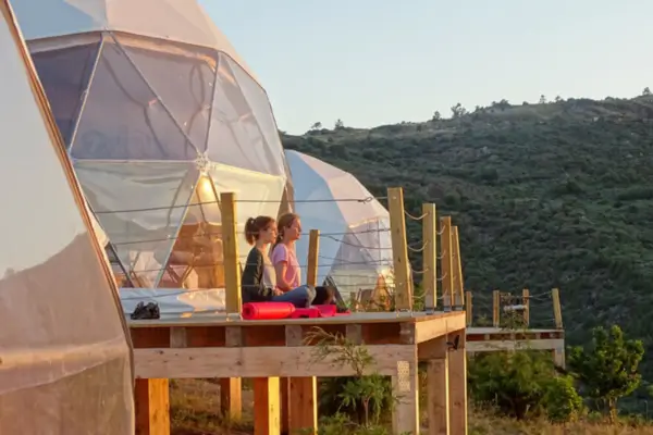 Novos Glampings Sustentáveis em Florestas Tropicais com Impacto Ambiental Zero