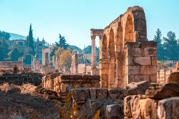 Ecos de Glória e Conflito: O Império Bizantino, Sua Herança Oculta e a Europa Que Ele Moldou